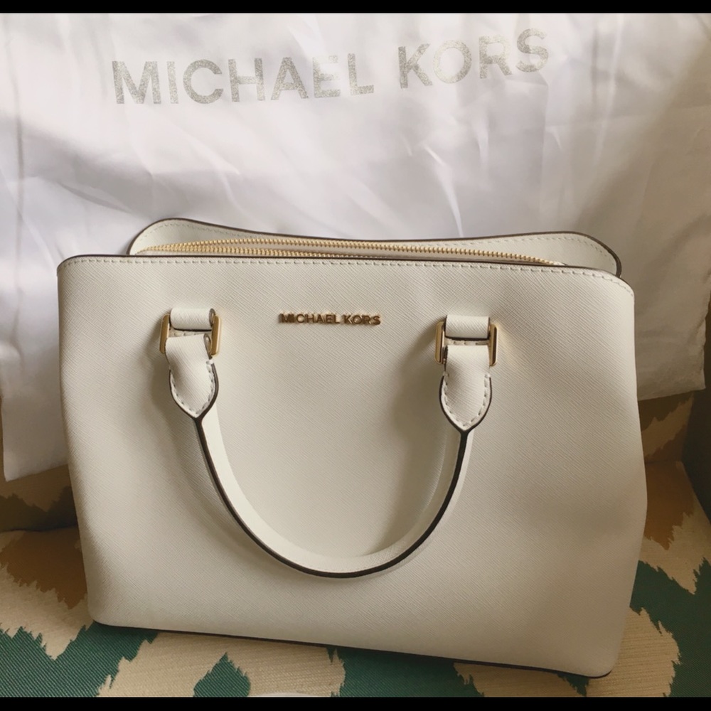 ⭐️MK Optic White Medium Satchel w/ Shoulder Strap